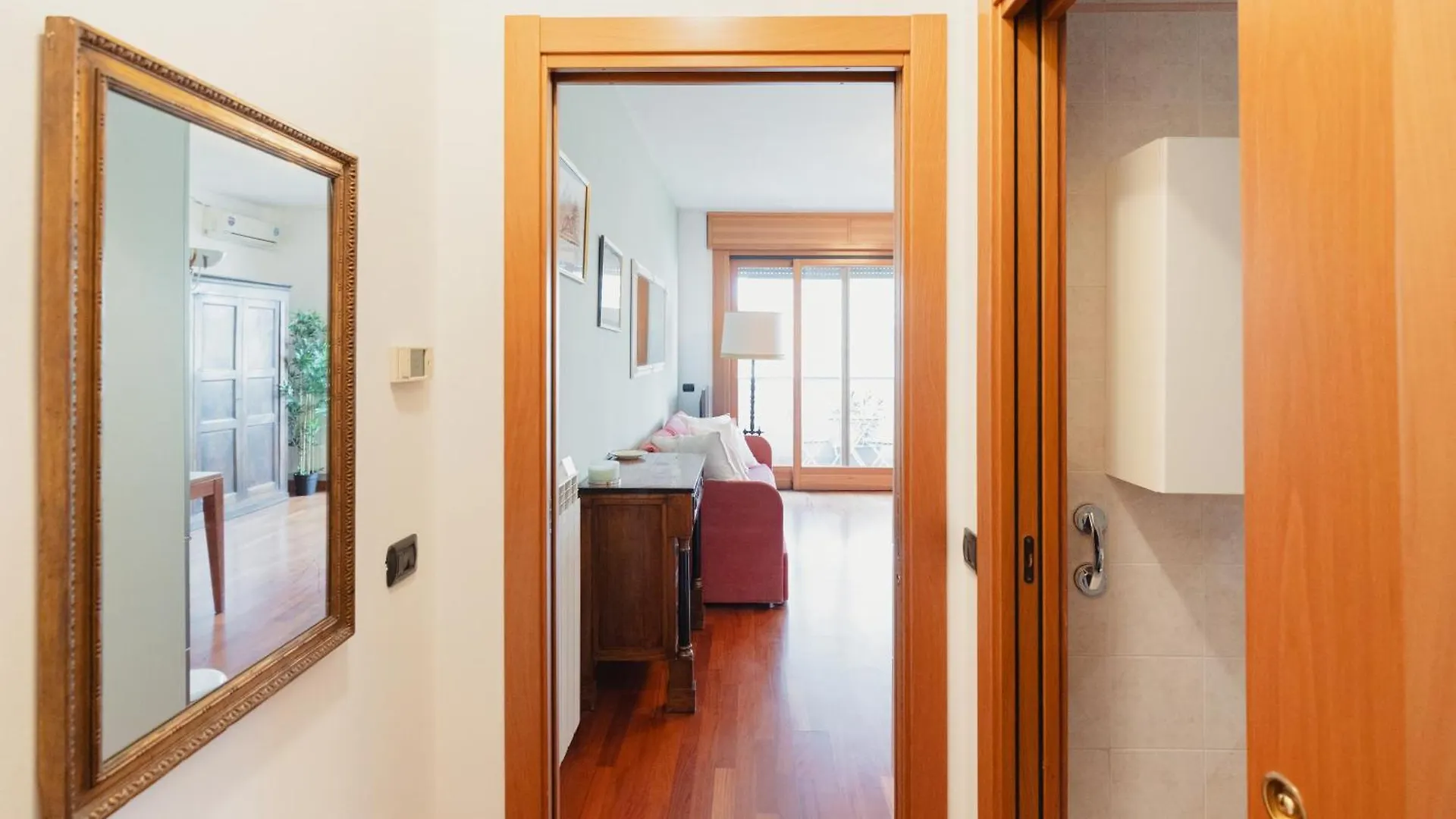 Gohost - Lovely Studio Flat Near The Thermae And Fondazione Prada Milan Apartment