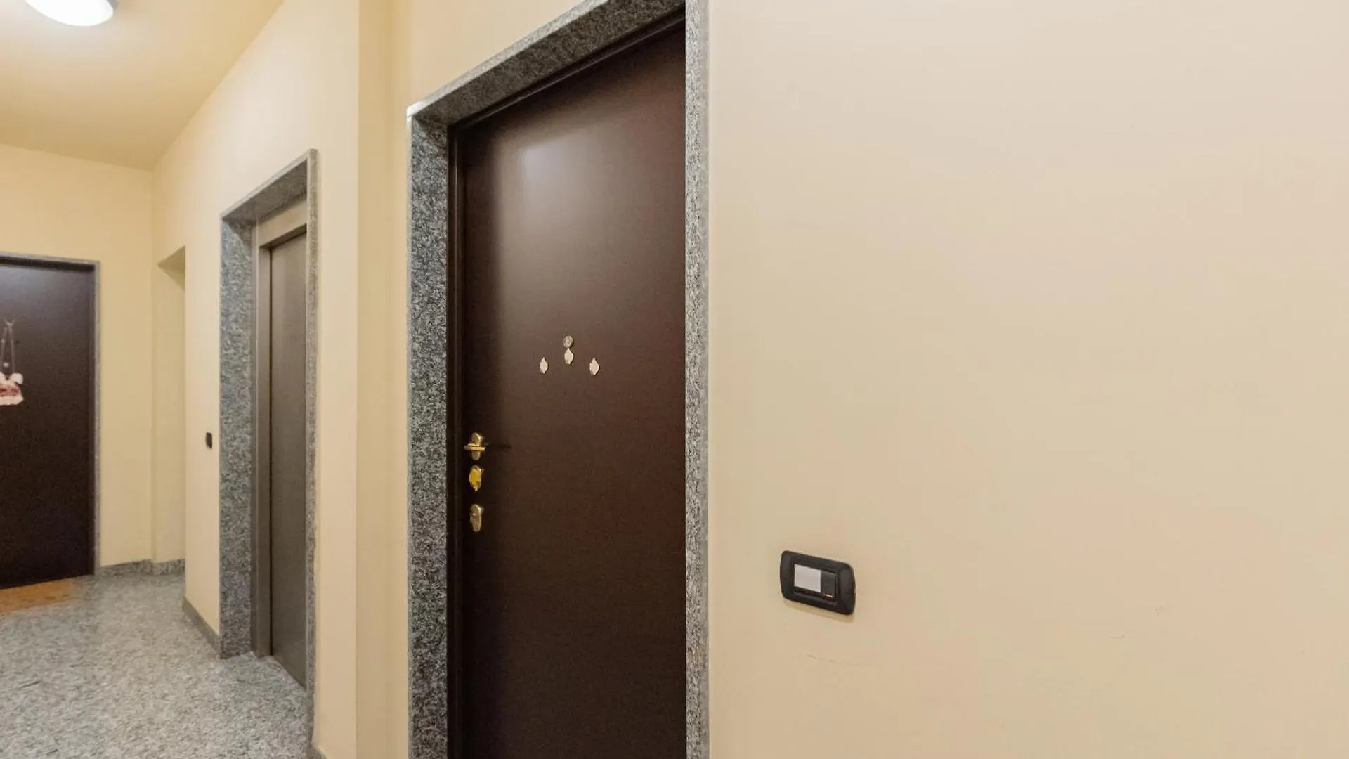 Apartment Gohost - Lovely Studio Flat Near The Thermae And Fondazione Prada Milan Italy